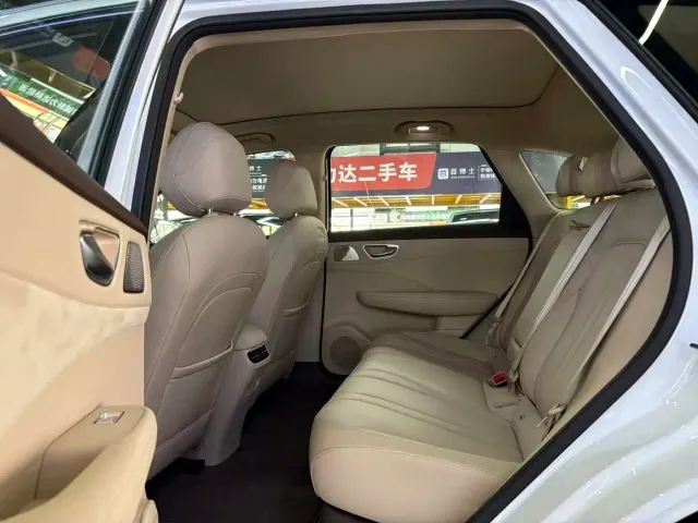 Shangjie SUV — Фото автомобиля 10