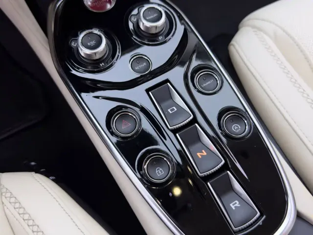 McLaren GT — Фото автомобиля 24