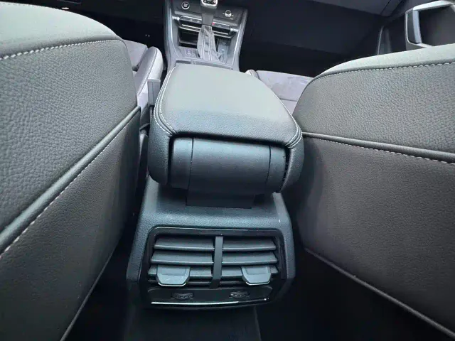 Audi Q3 — Фото автомобиля 11