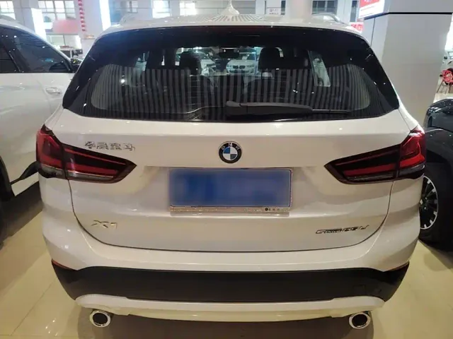 BMW X1 — Фото автомобиля 5
