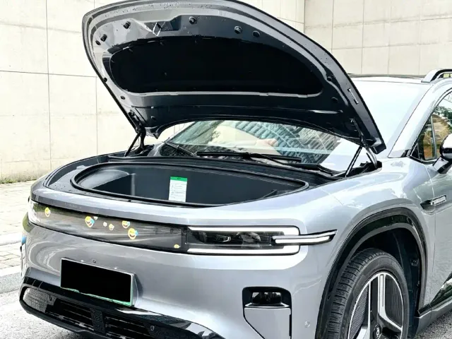 Changan Qiyuan E07 — Фото автомобиля 6