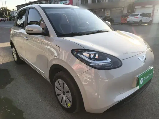 Wuling Bingo — Фото автомобиля 3