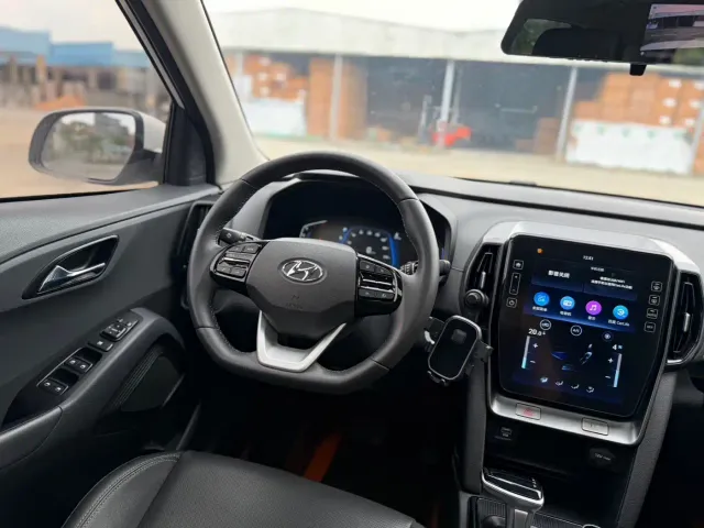 Hyundai ix35 — Фото автомобиля 12