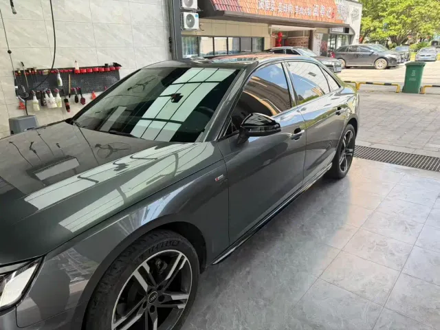 Audi A4L — Фото автомобиля 2