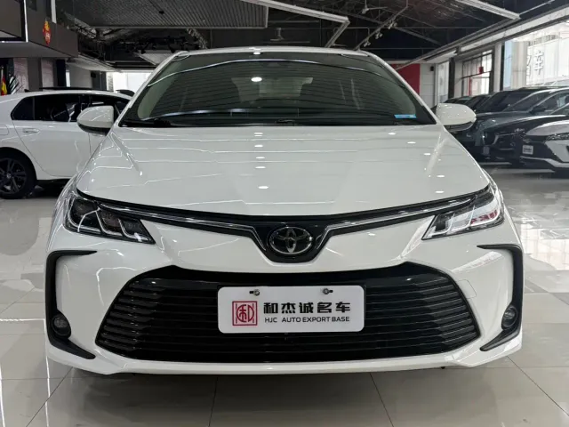 Фотография автомобиля — Toyota Corolla