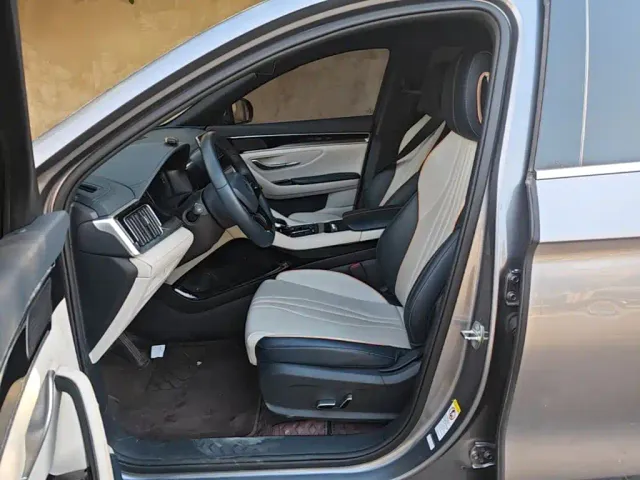 BYD Song PLUS — Фото автомобиля 14