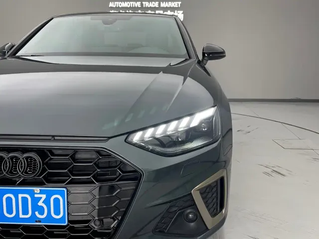 Audi A4L — Фото автомобиля 13