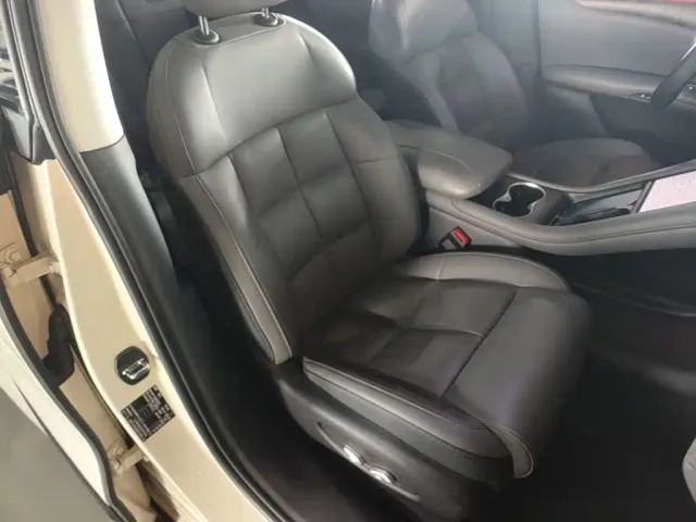 IM Motors LS6 — Фото автомобиля 24
