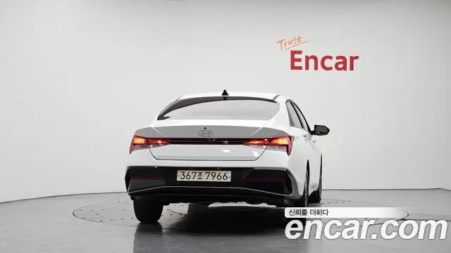 Hyundai Avante CN7 — Фото автомобиля 4