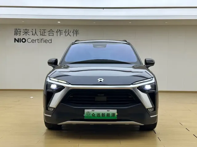 Nio ES8 — Фото автомобиля 2