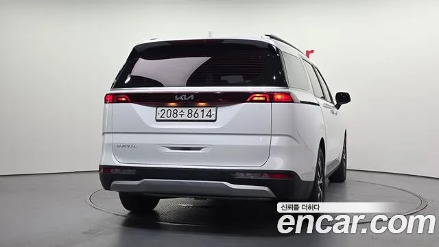 Kia Canival Carnival 4 поколение Дизель 9 мест Prestige — Фото автомобиля 4