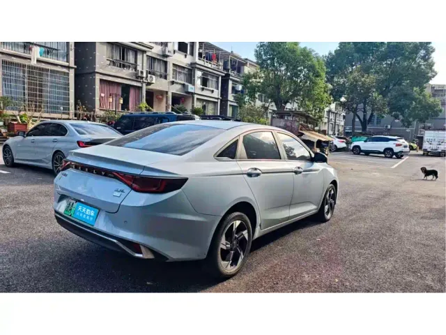 Geely Emgrand L — Фото автомобиля 2