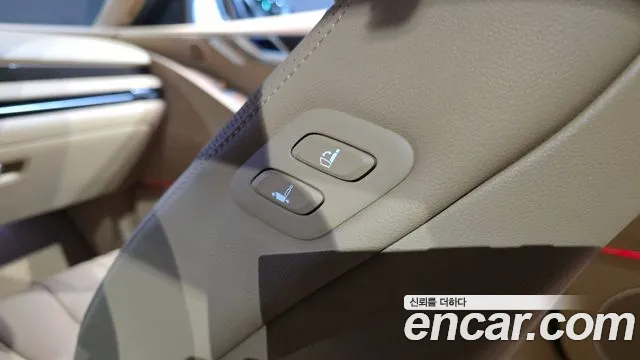Genesis G80 Бензин 2.5 турбо AWD — Фото автомобиля 23