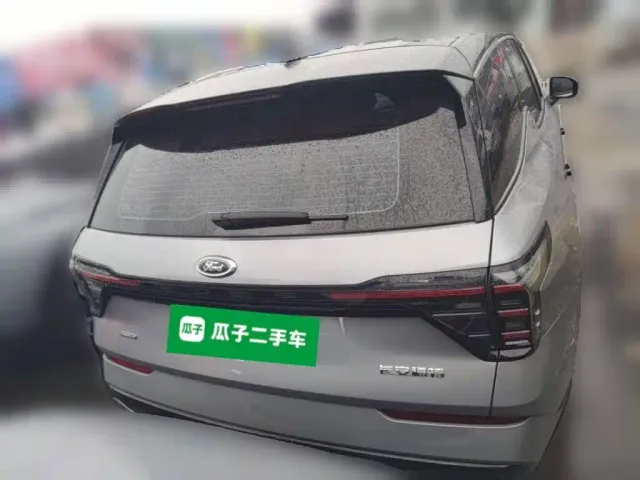 Ford Edge — Фото автомобиля 7