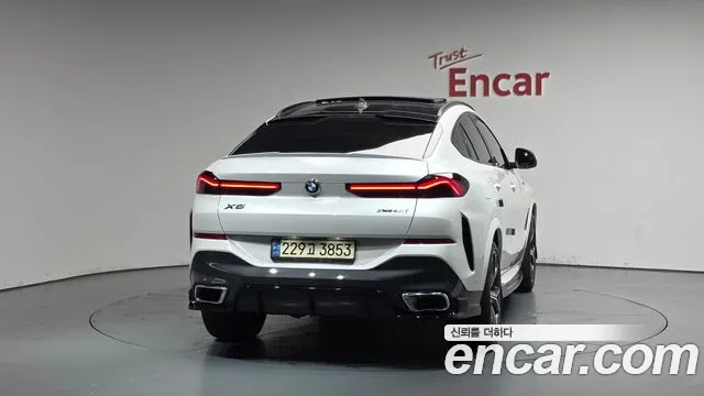 BMW X6 — Фото автомобиля 3