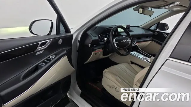 Genesis GV80 — Фото автомобиля 15