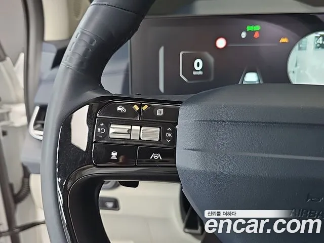 Kia Carnival Generation 4 — Фото автомобиля 12