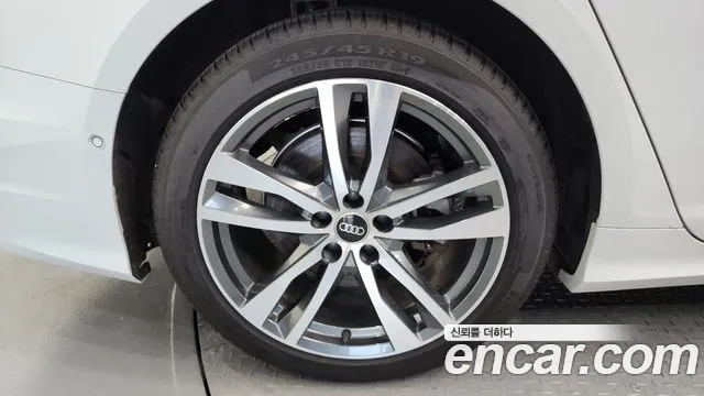 Audi A6 45 TFSI quattro Premium — Фото автомобиля 5