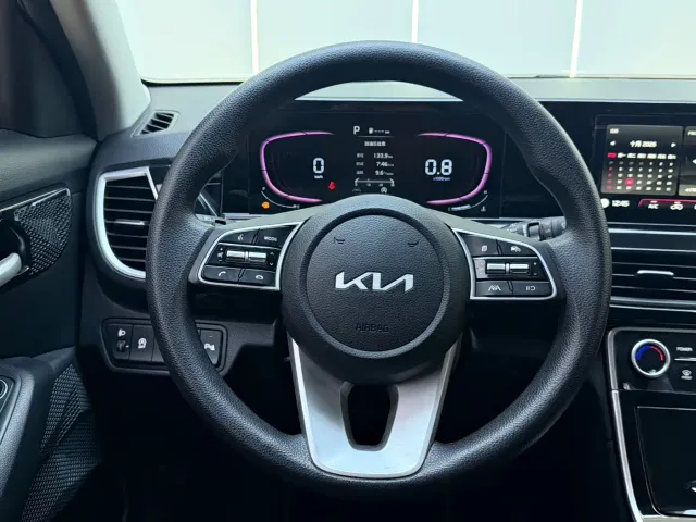 Kia Seltos — Фото автомобиля 9