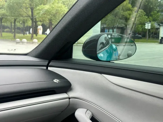 Xiaomi SU7 — Фото автомобиля 10