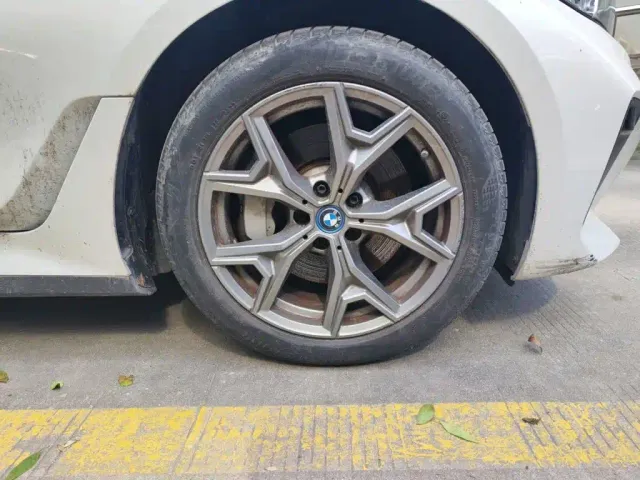 BMW i3 — Фото автомобиля 25