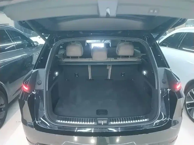 Li Auto L7 — Фото автомобиля 18