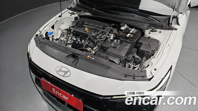 Hyundai Avante CN7 — Фото автомобиля 9