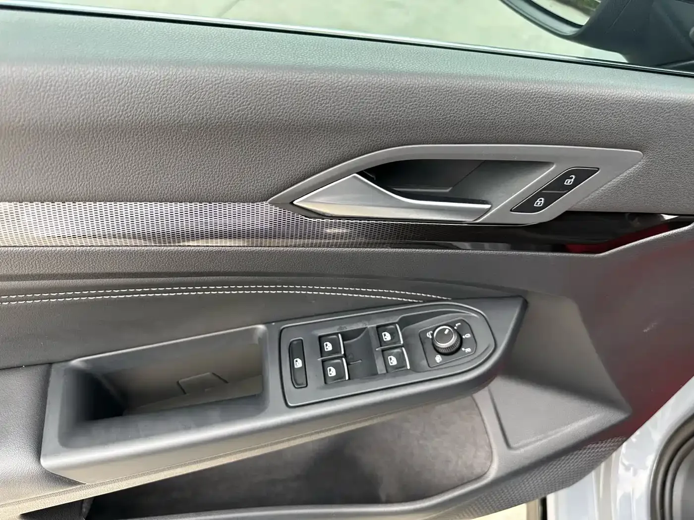 Volkswagen Golf 2021 280TSI DSG R-Line — Фото автомобиля 13