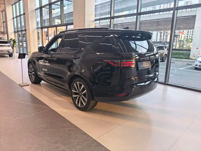 Land Rover Discovery — Фото автомобиля 9