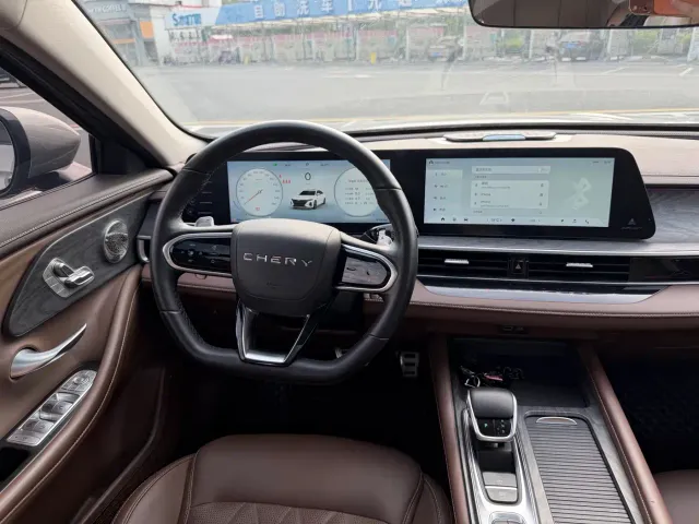 Chery Arrizo 8 — Фото автомобиля 10