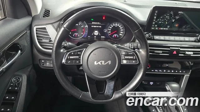 Kia Seltos Seltos Бензин 1.6 турбо 2WD — Фото автомобиля 13