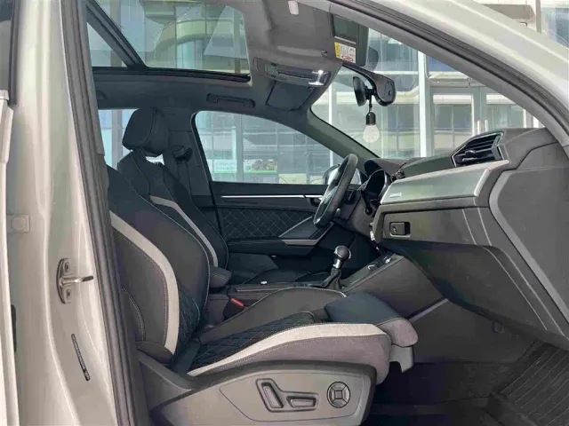 Audi Q3 — Фото автомобиля 27