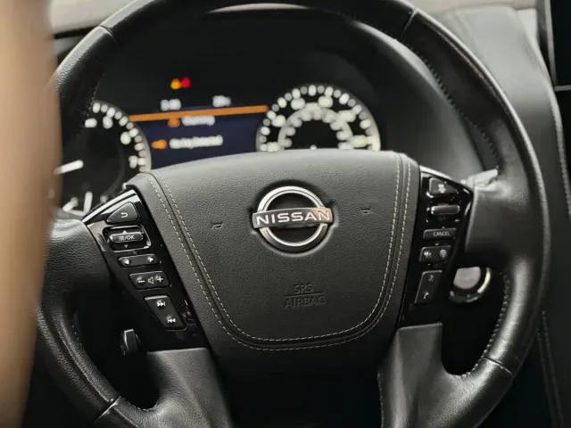 Nissan Patrol — Фото автомобиля 3