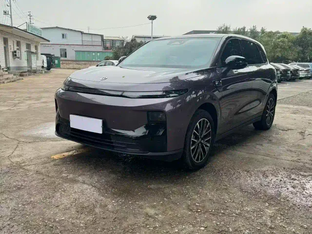 Фотография автомобиля — Leapmotor B10