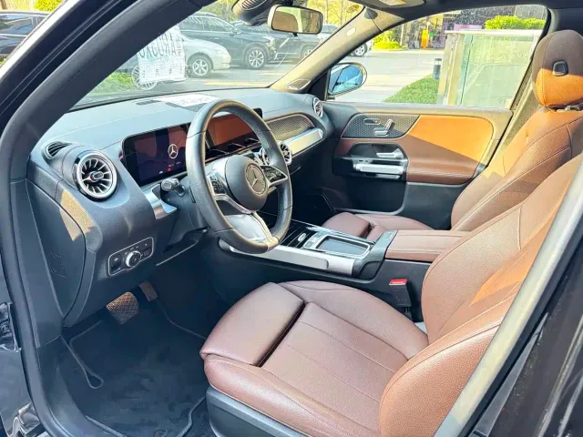 Mercedes-Benz EQB — Фото автомобиля 8
