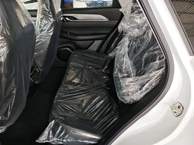 Dongfeng SKY EV01 — Фото автомобиля 12