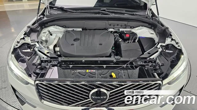 Вольво XC60 — Фото автомобиля 5