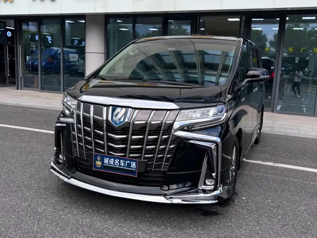 Toyota Alphard — Фото автомобиля 2