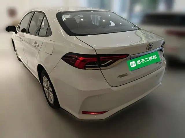 Toyota Corolla — Фото автомобиля 6
