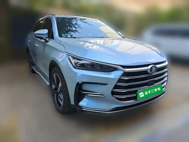 BYD Tang — Фото автомобиля 4