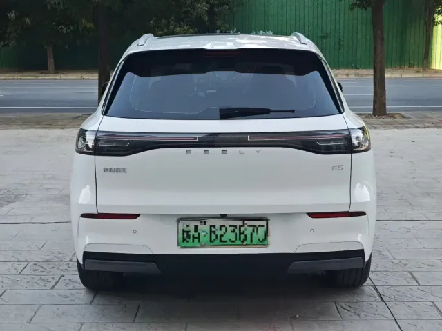 Geely Galaxy Galaxy E5 2024 530km Explore+ Edition — Фото автомобиля 8