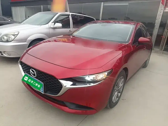 Фотография автомобиля — Mazda Axela