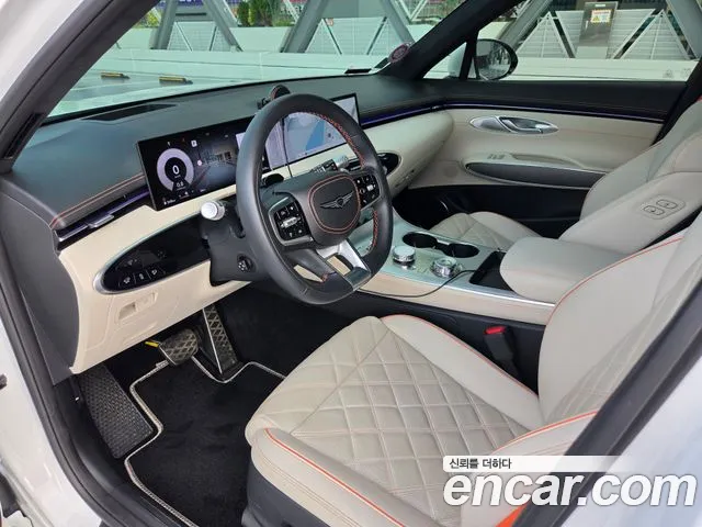 Genesis GV70 — Фото автомобиля 9