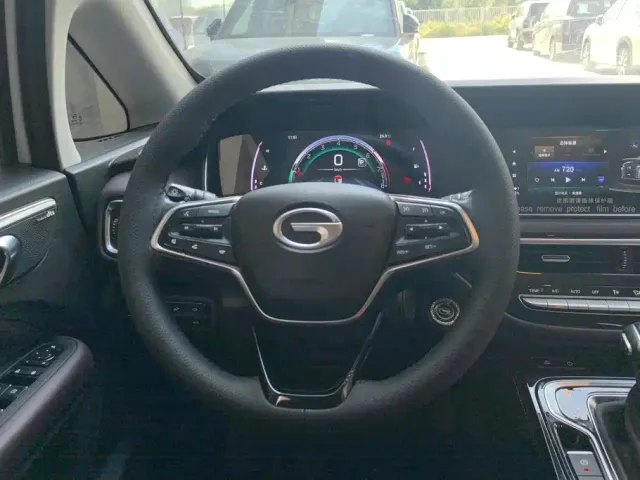GAC Trumpchi M6 — Фото автомобиля 15