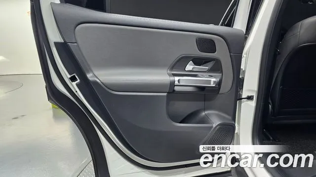 Mercedes-Benz EQB X243 — Фото автомобиля 14