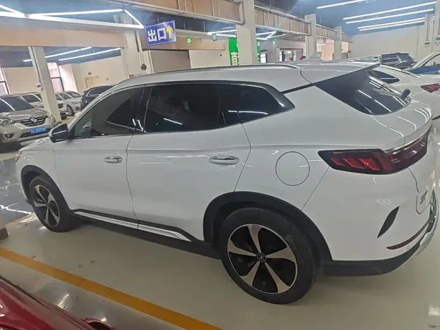 BYD Song PLUS — Фото автомобиля 5