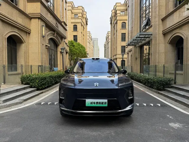 Nio ES8 — Фото автомобиля 2