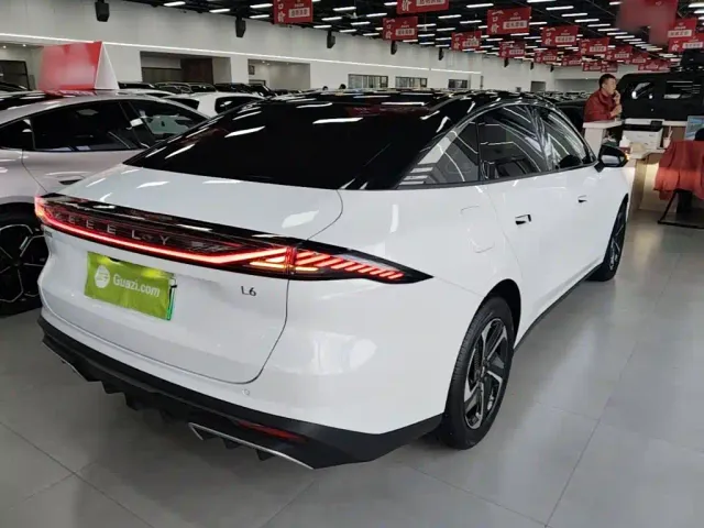 Geely Galaxy L6 — Фото автомобиля 6