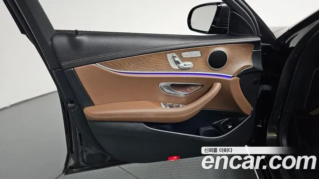 Mercedes-Benz E-Class W213 — Фото автомобиля 13