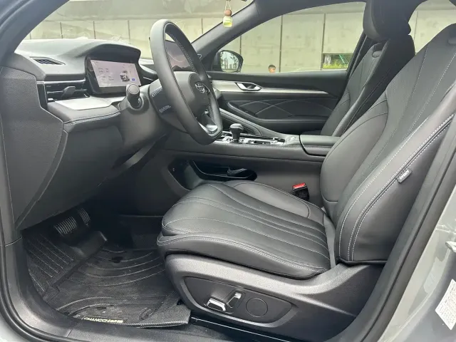 Geely Xingrui — Фото автомобиля 5